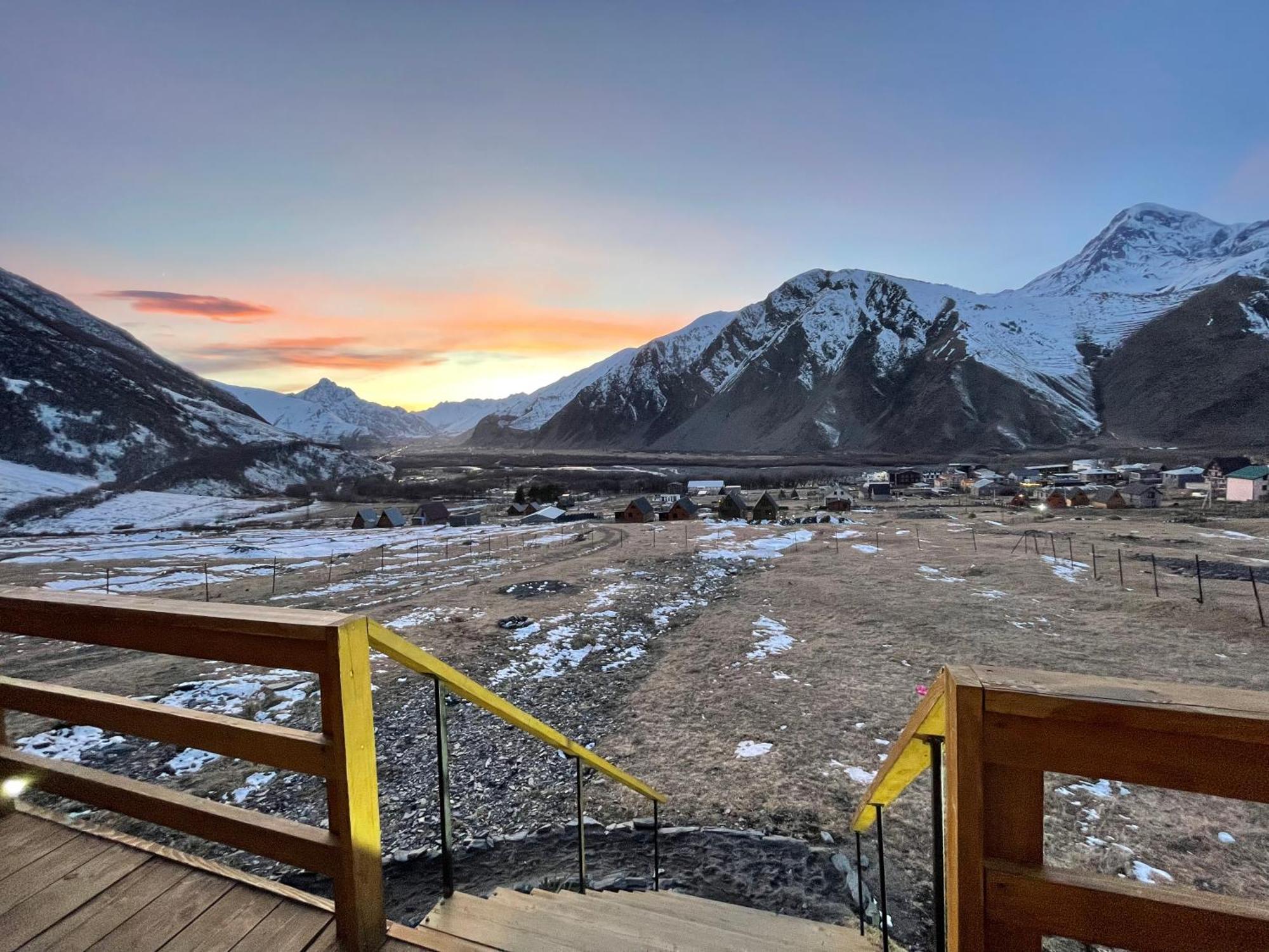 Апартаменты Memory Hut_Kazbegi Экстерьер фото