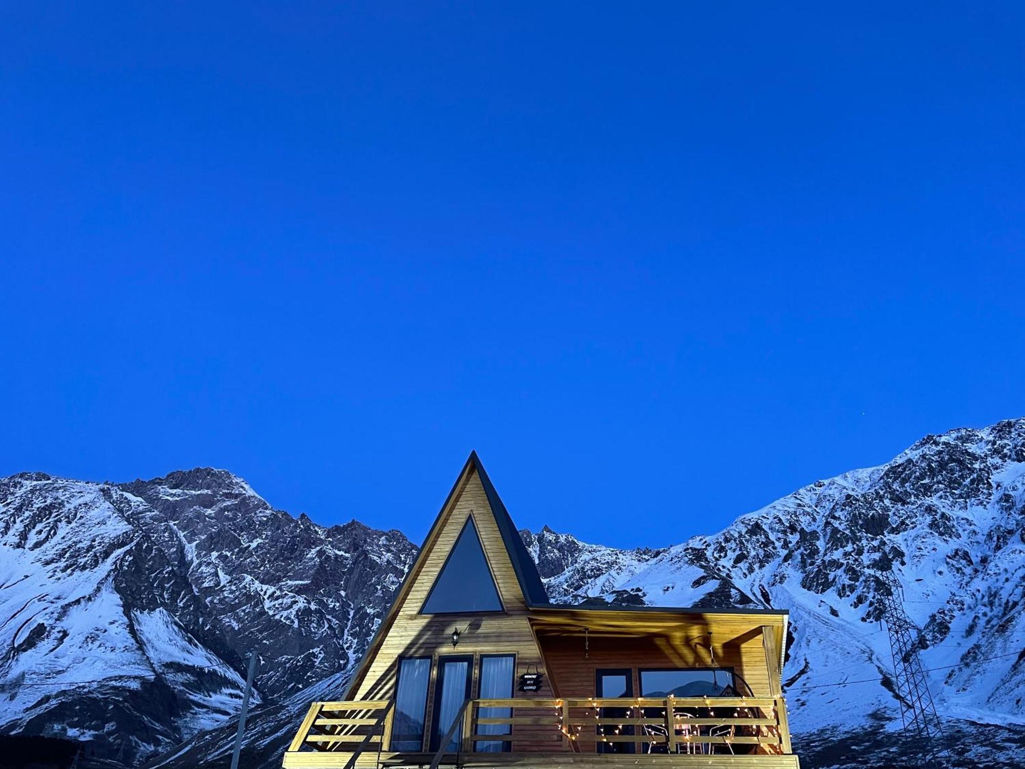 Апартаменты Memory Hut_Kazbegi Экстерьер фото