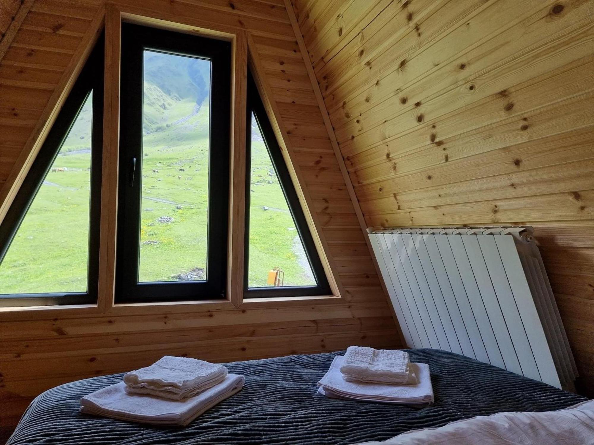 Апартаменты Memory Hut_Kazbegi Экстерьер фото