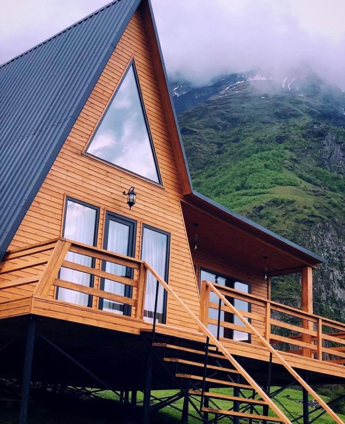 Апартаменты Memory Hut_Kazbegi Экстерьер фото