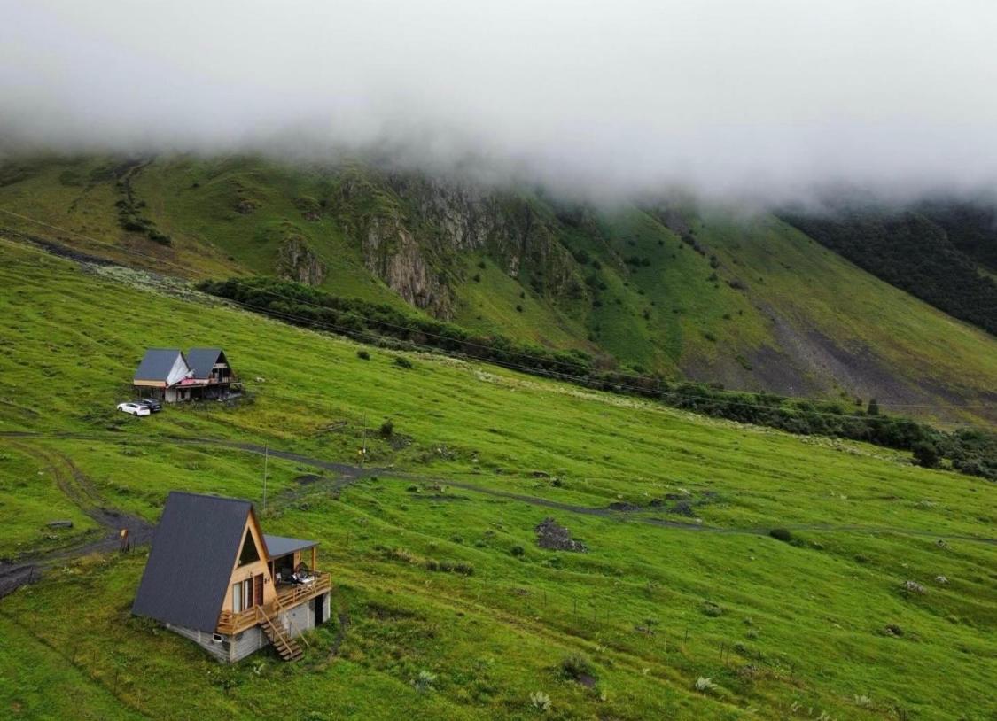 Апартаменты Memory Hut_Kazbegi Экстерьер фото